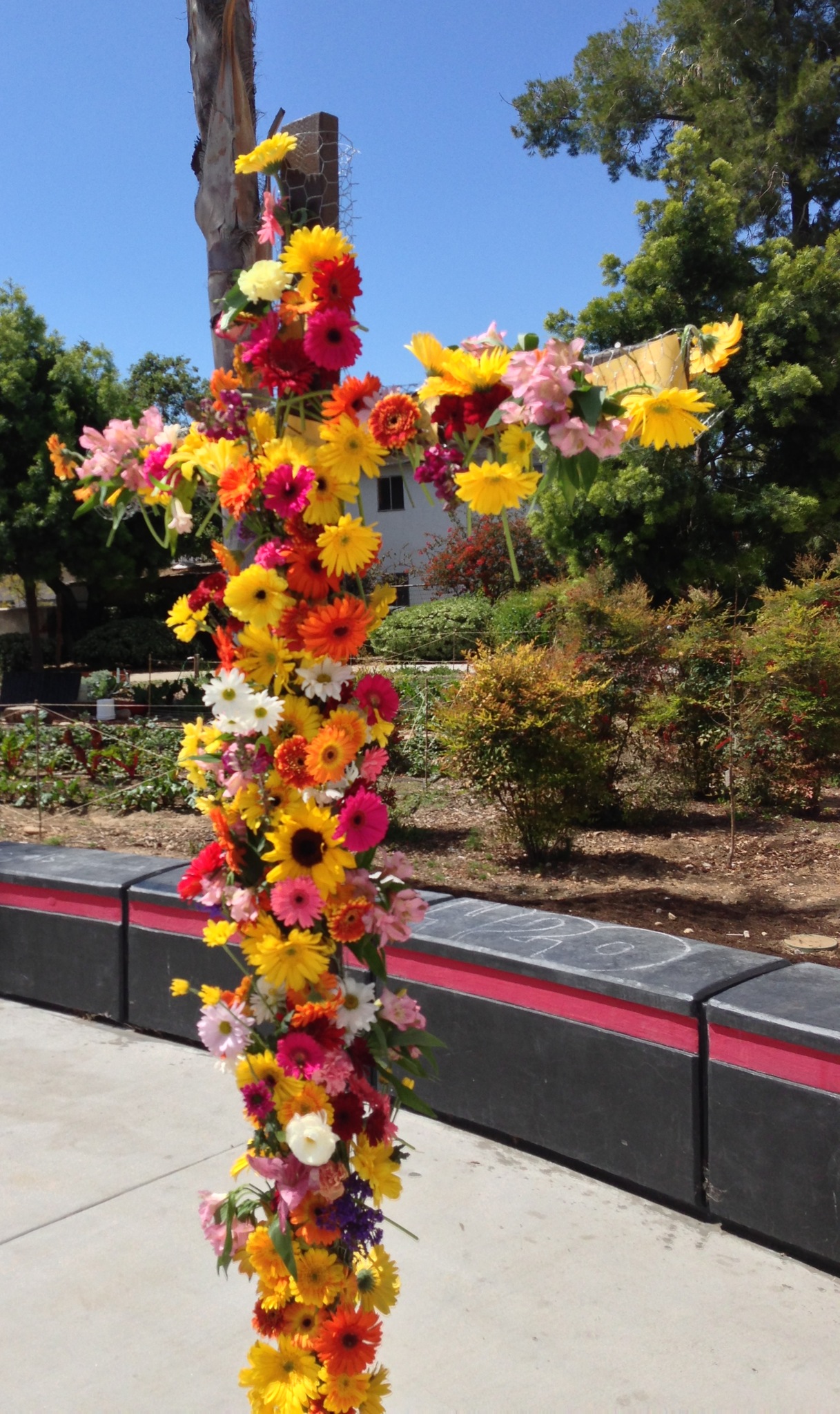 The power of the resurrection - the flowered Cross