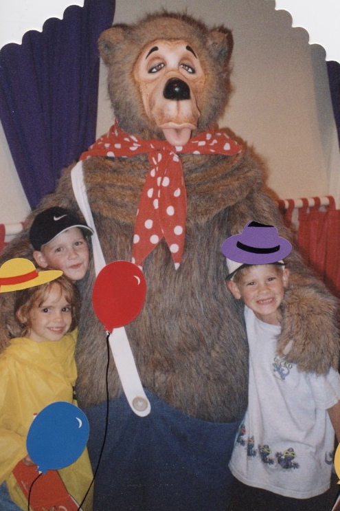David Jr with his brother, Jon and sister, Hannah and LiverLips. This was taken around the time when the kidnapping took place