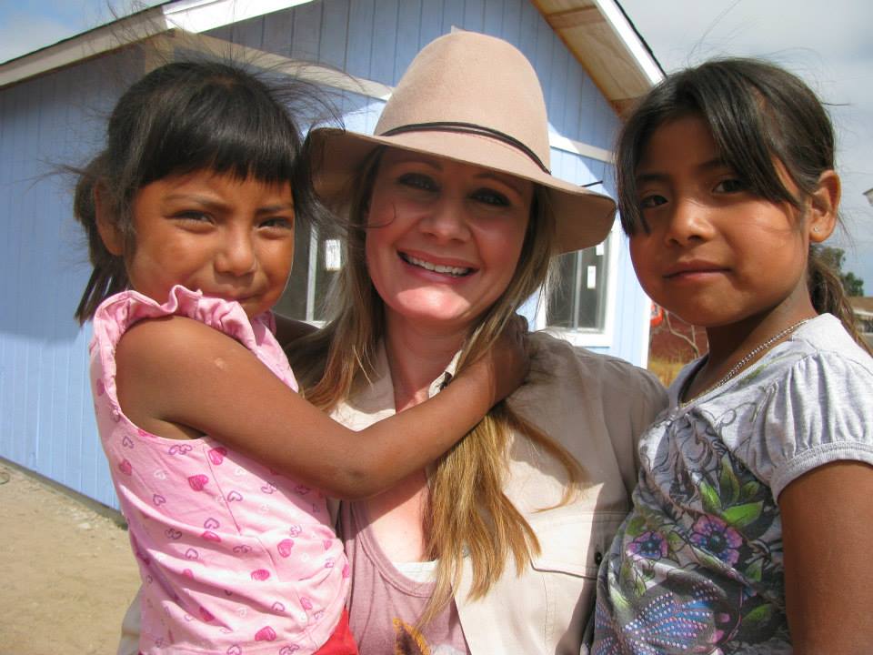 Cindy Frueh with Annabelle and Marcelina
