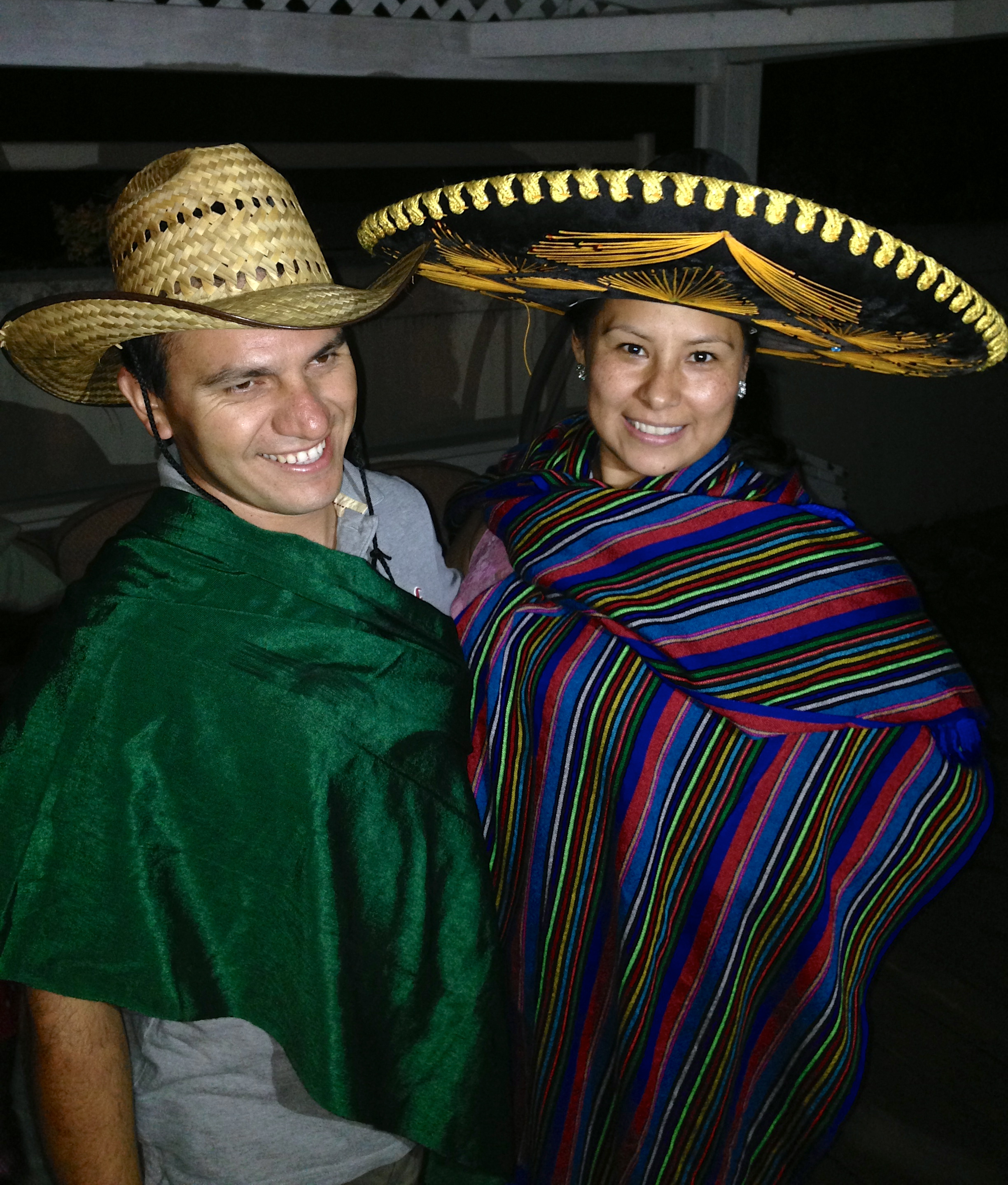 Edgar and Lilia festejando