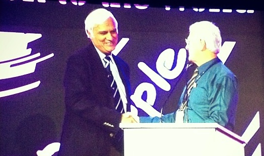 Dr. Paul Taylor MTW's Asia Director greets Dr. Ravi Zacharias before he gives the closing keynote speech