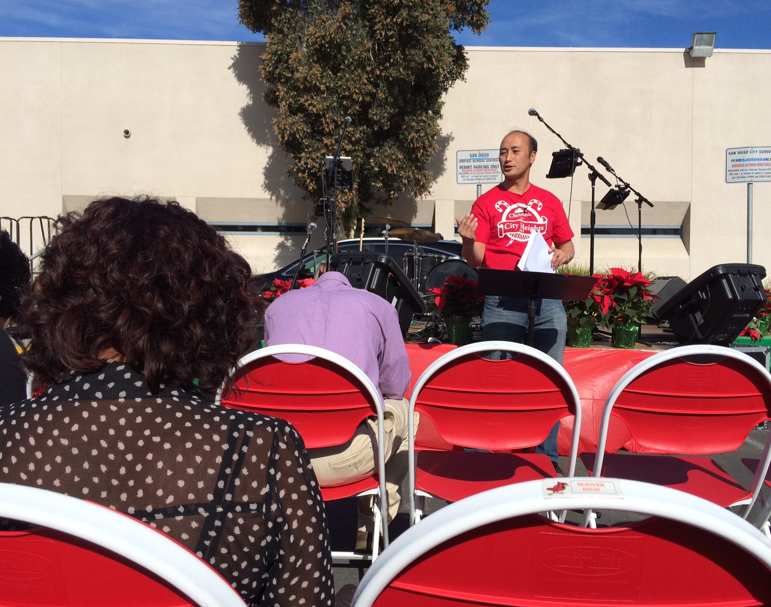 Pastor Roberto Shim preaching the Good News!
