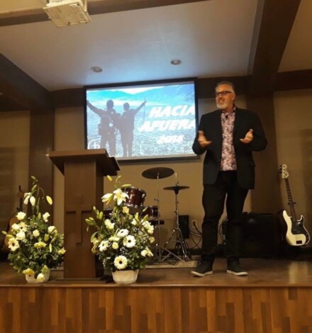 Dave preaching in Tijuana