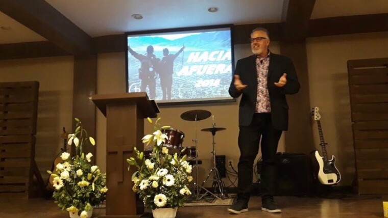 Dave preaching in Tijuana