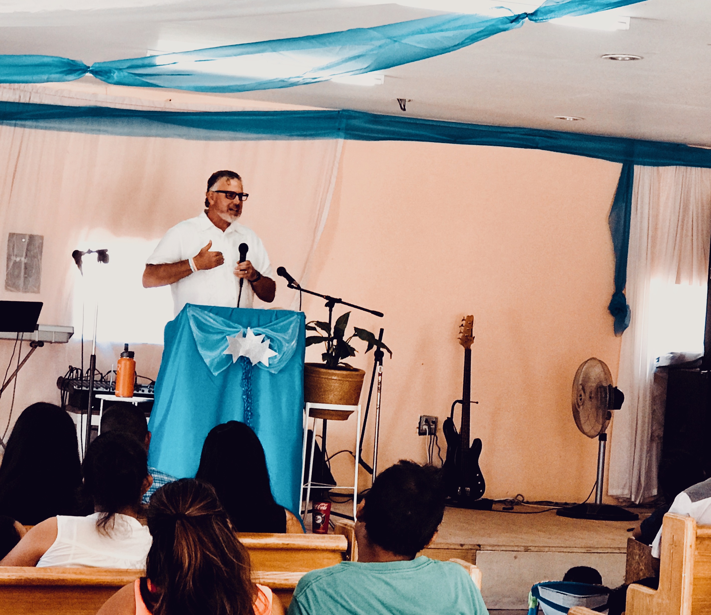 Dave preaching at Monte Sinai Church in Tijuana