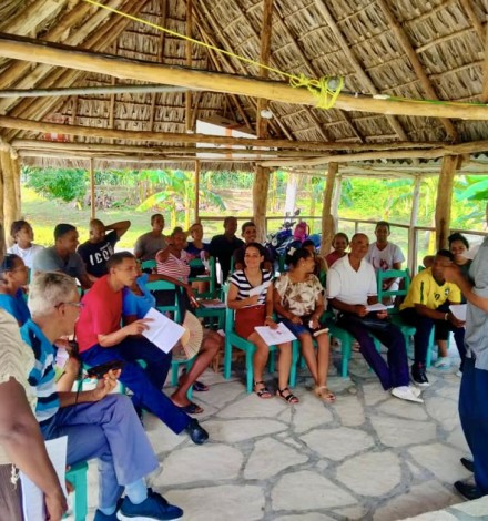 Church service with Pastor Eliaquin.