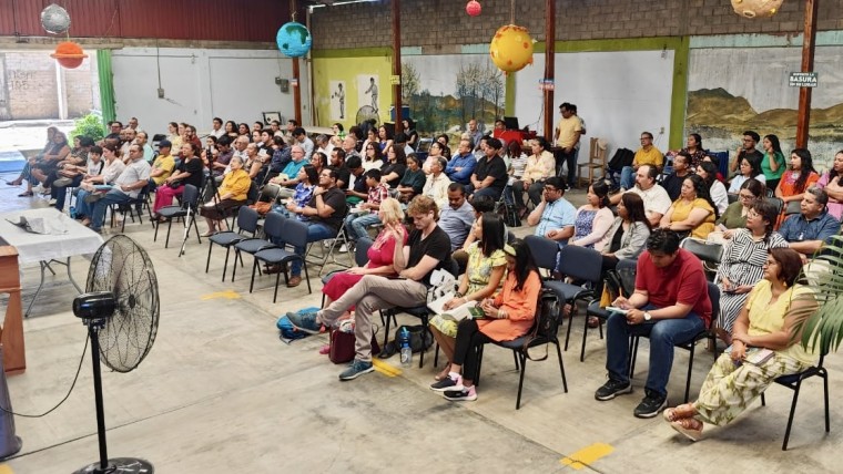 Hospital de Fe Church Service.