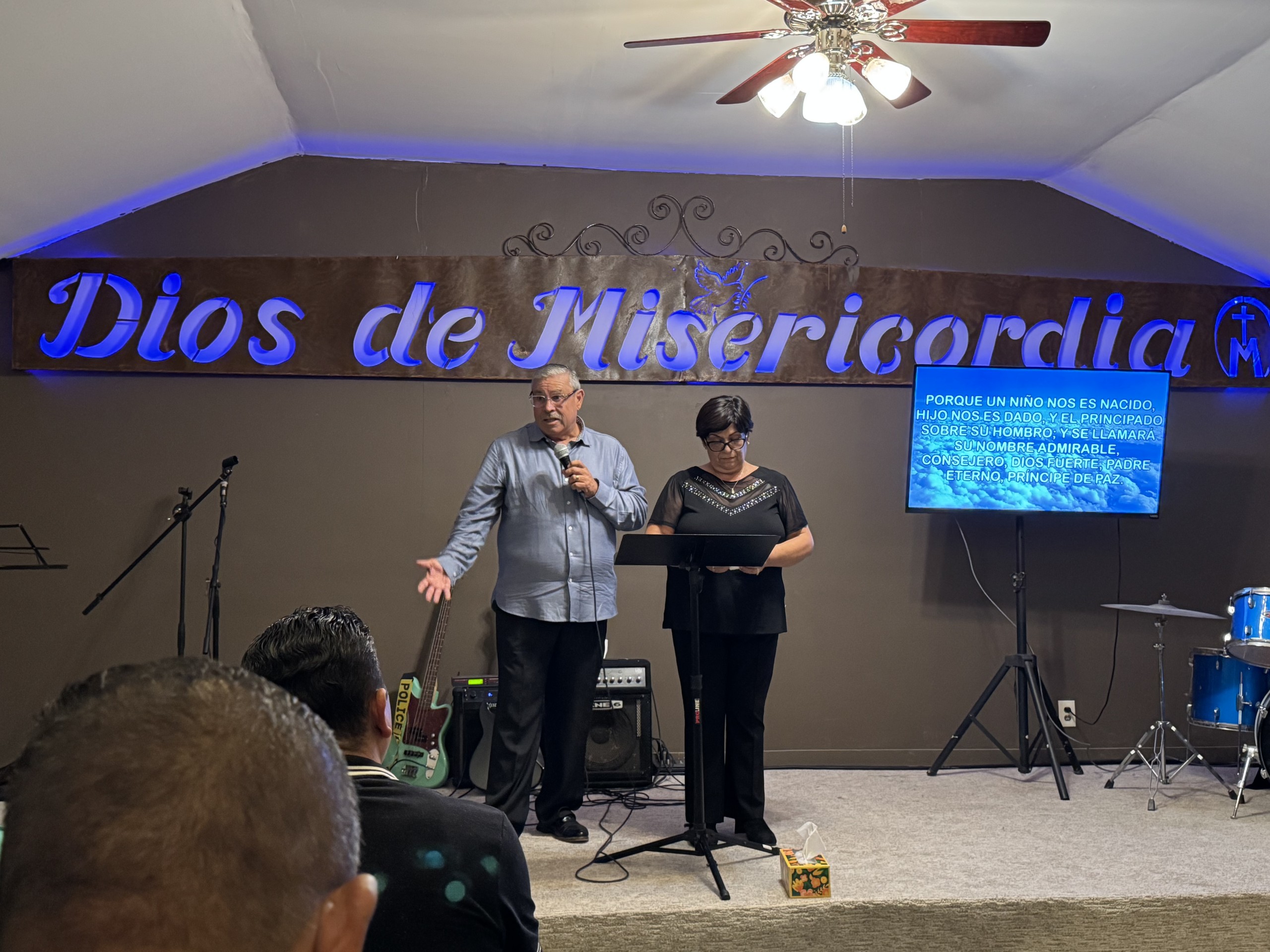 Pastor Daniel an his wife Yoly leading the MT meeting.
