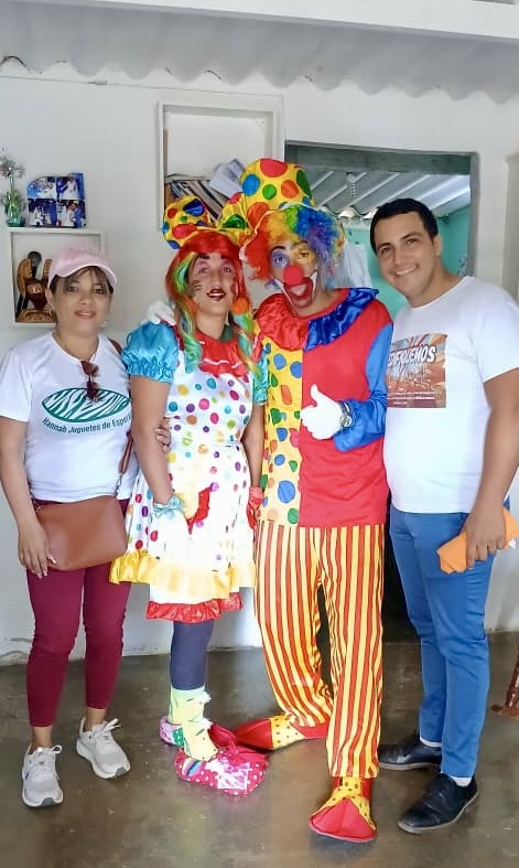 Yaima with Dairon and Dayana and the Pastor of the church where they are ministering